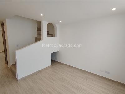 Casa de 4 alcobas en venta en Recodo, Mosquera, 90 m² · foto 3 de 14