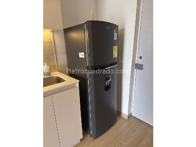 Apartaestudio en arriendo en Barrio Santa Cecilia, Bogotá, 30 m² · foto 9 de 11