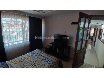 Casa de 5 alcobas en venta en El Sol, Funza, 237 m² · foto 17 de 20