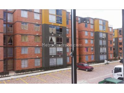 Apartamento de 3 alcobas en venta en El Hato, Funza, 100 m² · foto 2 de 20