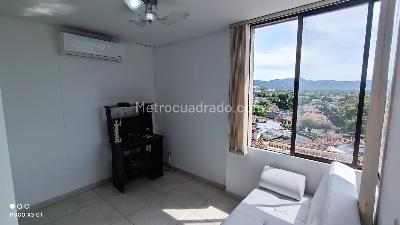 Apartamento de 4 alcobas en venta en Edificio Excalibur, Girardot, 137 m² · foto 14 de 20