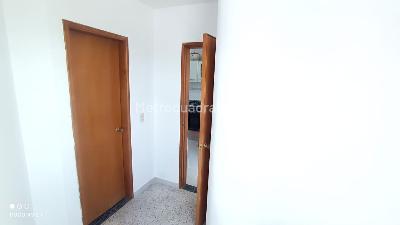 Apartamento de 4 alcobas en venta en Edificio Excalibur, Girardot, 137 m² · foto 5 de 20