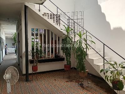 Casa de 5 alcobas en venta en Carrera 7 Barrio Santander, Girardot, 421 m² · foto 5 de 20