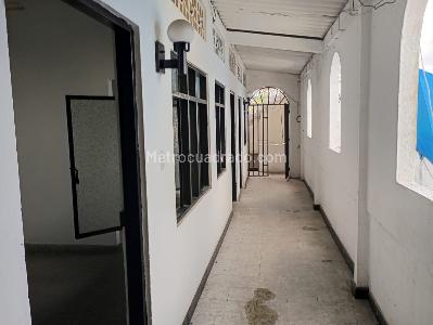 Casa de 5 alcobas en venta en Carrera 7 Barrio Santander, Girardot, 421 m² · foto 10 de 20