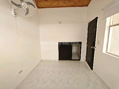 Casa de 3 alcobas en venta en Puerto Peñalisa, Girardot, 84 m² · foto 13 de 20
