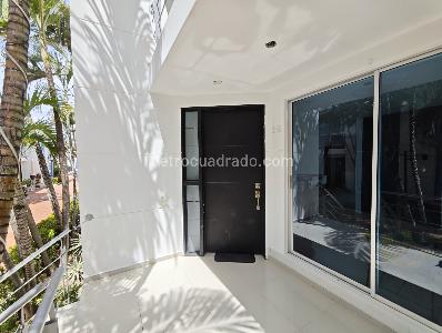 Casa de 3 alcobas en venta en Villas De Alcatraz, Girardot, 127 m² · foto 3 de 20