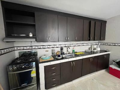 Casa de 5 alcobas en venta en Las Americas, Cali, 450 m² · foto 8 de 17