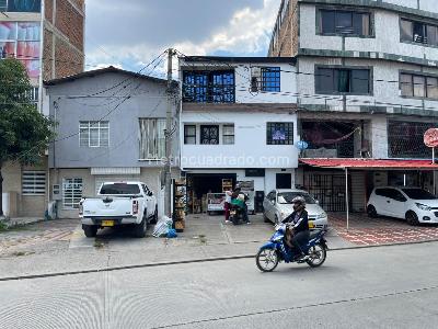 Casa de 5 alcobas en venta en Las Americas, Cali, 450 m² · foto 2 de 17