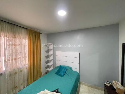 Casa de 5 alcobas en venta en Las Americas, Cali, 450 m² · foto 12 de 17