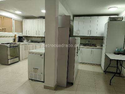 Casa de 5 alcobas en venta en Union De Vivienda Popular, Cali, 500 m² · foto 5 de 19