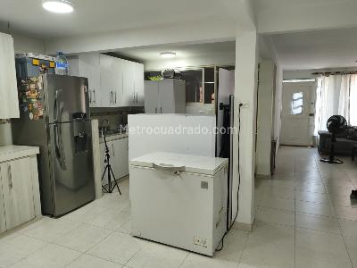 Casa de 5 alcobas en venta en Union De Vivienda Popular, Cali, 500 m² · foto 6 de 19