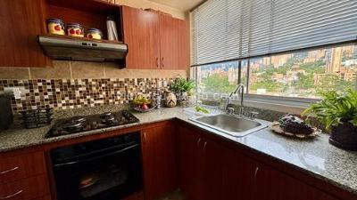 Apartamento de 3 alcobas en venta en Los Balsos, Medellín, 123 m² · foto 3 de 20