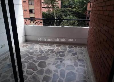 Apartamento de 3 alcobas en venta en Poblado San Lucas, Medellín, 140 m² · foto 17 de 20