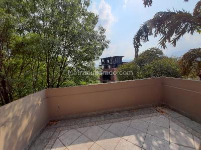 Apartamento de 3 alcobas en venta en El Poblado Loma Del Indio, Medellín, 136 m² · foto 15 de 20