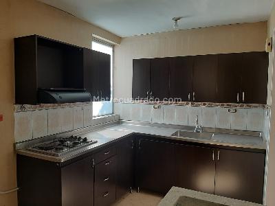 Apartamento de 3 alcobas en venta en El Poblado Loma Del Indio, Medellín, 136 m² · foto 2 de 20