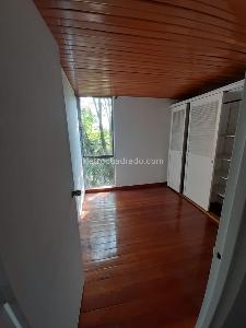 Apartamento de 3 alcobas en venta en El Poblado Loma Del Indio, Medellín, 136 m² · foto 8 de 20