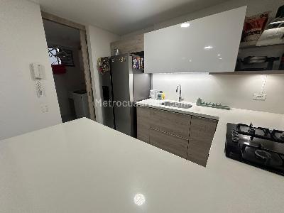Apartamento de 3 alcobas en venta en Loma De Los Mesa, Envigado, 97 m² · foto 8 de 20