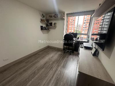 Apartamento de 3 alcobas en venta en Loma De Los Mesa, Envigado, 97 m² · foto 16 de 20
