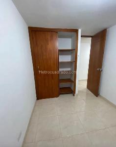 Apartamento en venta en Prados De Sabaneta, Sabaneta · foto 9 de 20