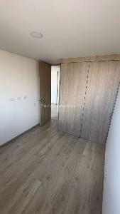 Apartamento de 2 alcobas en venta en San Jose, Sabaneta, 59 m² · foto 9 de 20