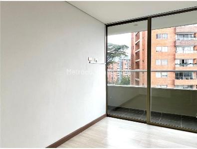 Apartamento en venta en Loma Del Esmeraldal, Envigado · foto 4 de 20