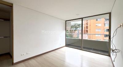 Apartamento en venta en Loma Del Esmeraldal, Envigado · foto 10 de 20