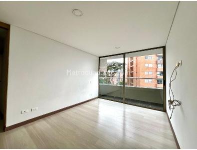 Apartamento en venta en Loma Del Esmeraldal, Envigado · foto 2 de 20