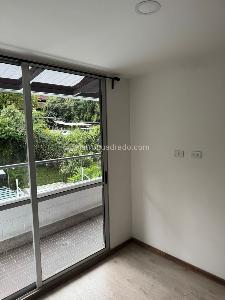 Apartamento en venta en Loma Del Barro, Envigado · foto 8 de 20