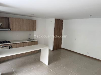 Apartamento en venta en Loma Del Barro, Envigado · foto 2 de 20