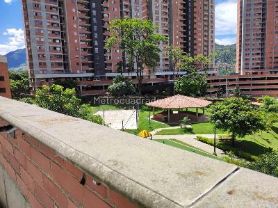 Apartamento de 3 alcobas en venta en Ditaires, Itagüí, 56 m² · foto 5 de 20