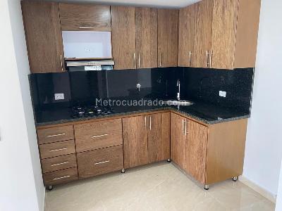 Apartamento de 3 alcobas en venta en El Carmelo, Sabaneta, 88 m² · foto 14 de 20