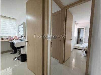 Apartamento de 3 alcobas en venta en Los Alcazares, Sabaneta, 67 m² · foto 13 de 20