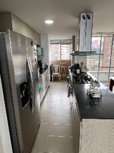 Apartamento en venta en Loma Del Chocho, Envigado · foto 5 de 20
