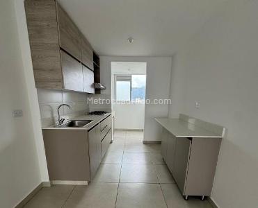 Apartamento de 3 alcobas en venta en Aves Maria, Sabaneta, 84 m² · foto 3 de 20