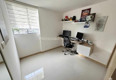Apartamento en venta en Ditaires, Itagüí · foto 8 de 20