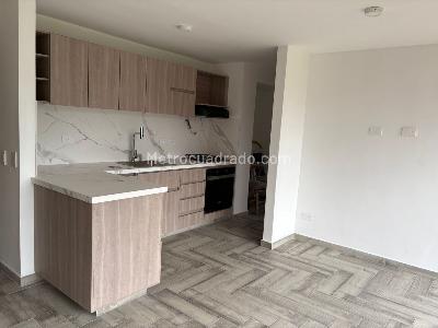 Apartamento de 2 alcobas en venta en San Remo, Sabaneta, 59 m² · foto 4 de 20