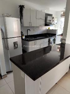 Apartamento de 3 alcobas en venta en El Poblado Loma Del Indio, Medellín, 72 m² · foto 6 de 20