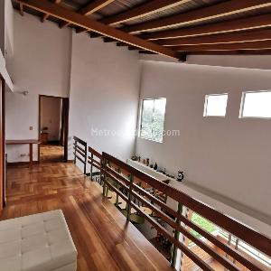 Apartamento de 3 alcobas en venta en El Poblado Loma Del Indio, Medellín, 189 m² · foto 4 de 20