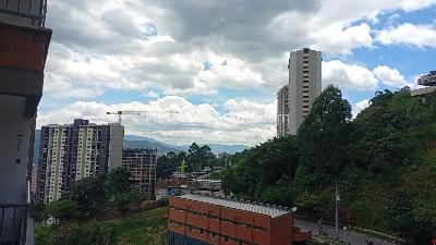 Apartamento de 2 alcobas en venta en San Jose, Sabaneta, 52 m² · foto 18 de 20