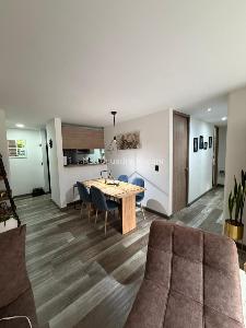 Apartamento de 3 alcobas en venta en Cumbres, Envigado, 76 m² · foto 3 de 20
