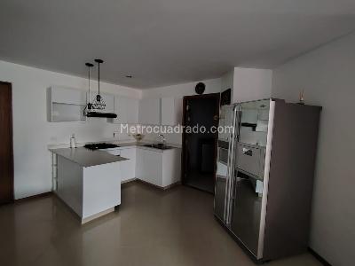 Apartamento de 3 alcobas en venta en Aves Maria, Sabaneta, 121 m² · foto 3 de 20