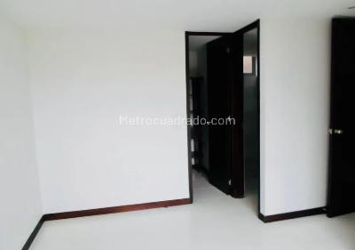 Apartamento de 3 alcobas en venta en El Poblado Loma Del Indio, Medellín, 100 m² · foto 16 de 20