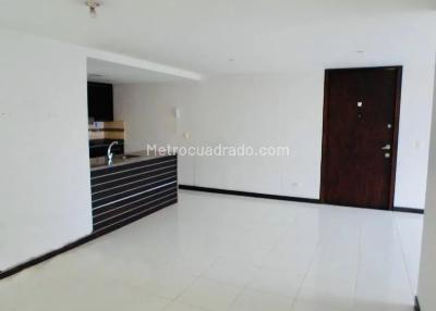 Apartamento de 3 alcobas en venta en El Poblado Loma Del Indio, Medellín, 100 m² · foto 6 de 20