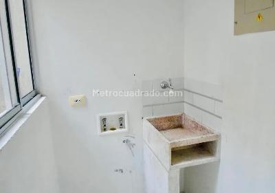 Apartamento de 3 alcobas en venta en El Poblado Loma Del Indio, Medellín, 100 m² · foto 5 de 20