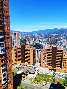 Apartamento de 3 alcobas en venta en Loma Del Indio, Medellín, 70 m² · foto 10 de 20