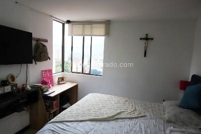Apartamento de 3 alcobas en venta en Loma Del Indio, Medellín, 70 m² · foto 11 de 20