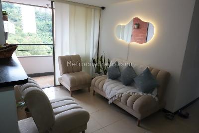 Apartamento de 3 alcobas en venta en Loma Del Indio, Medellín, 70 m² · foto 17 de 20