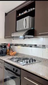 Apartamento de 3 alcobas en venta en El Poblado Loma Del Indio, Medellín, 95 m² · foto 4 de 20
