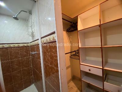 Apartamento de 2 alcobas en venta en El Poblado Loma Del Indio, Medellín, 57 m² · foto 9 de 20