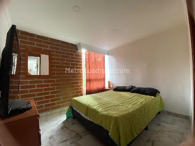 Apartamento de 2 alcobas en venta en El Poblado Loma Del Indio, Medellín, 57 m² · foto 13 de 20
